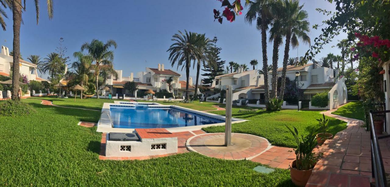 Beachfront Oasis In Costa Del Sol. Caleta De Velez Exterior photo