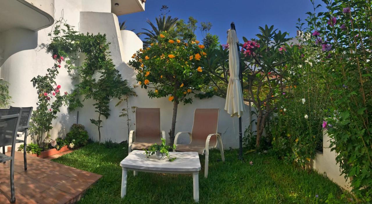 Beachfront Oasis In Costa Del Sol. Caleta De Velez Exterior photo
